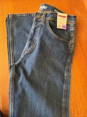 Wrangler Men’s Straight Jeans in Blue Denim size 30X32